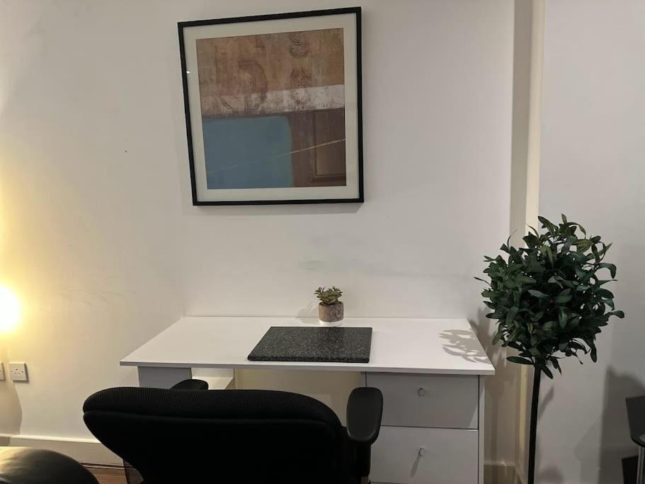 Heart Of Bham Free Parking - Walk To Everything/1 Min From New St Station Birmingham Esterno foto
